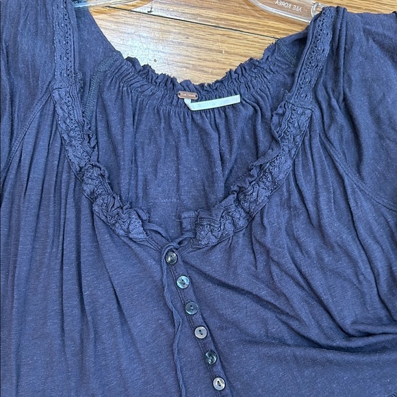 Women's Navy Ruffled Top - Picture 2 of 2